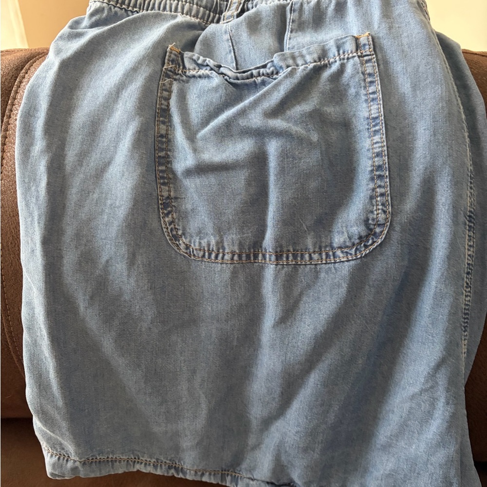Casual Light Blue Denim Shorts - Picture 6 of 6